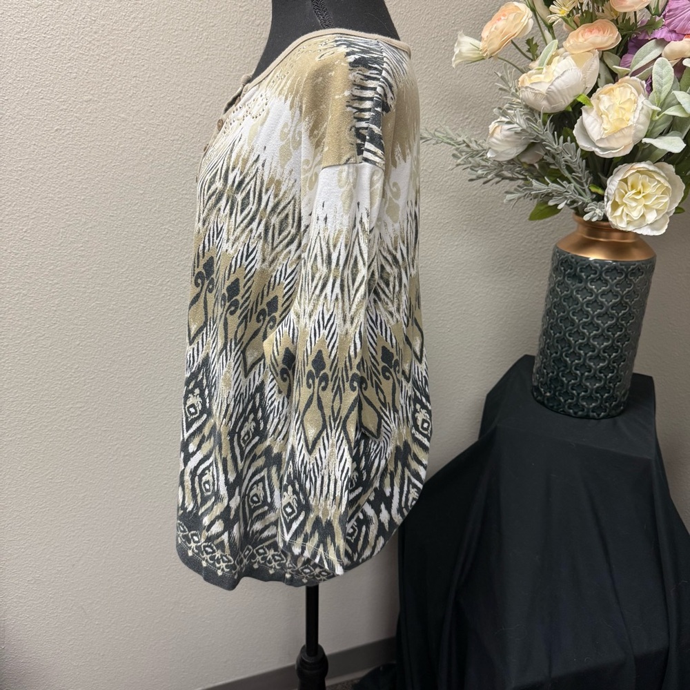 Rebecca Malone 2X Studded Ikat Print Henley Top Beige Gold Metallic Boho Chic - Picture 3 of 9